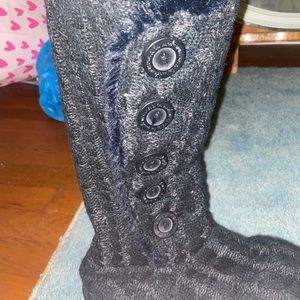 Sweater boots